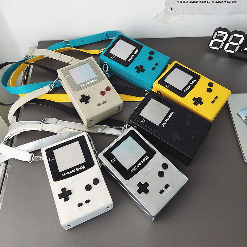 독특한 창의적인 게임 콘솔 모양의 크로스바디 미니 백  - Retro Gaming Mobile 리뷰 및 가격